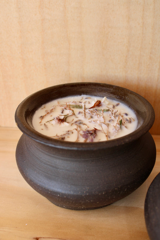 Handmade Ceramic Cedarwood Vanilla Candle